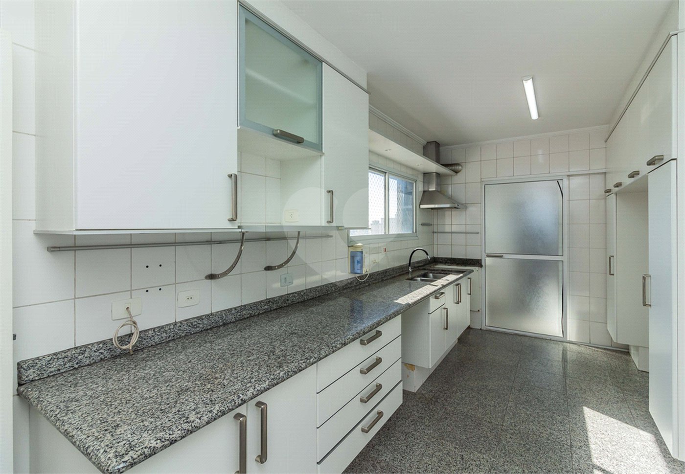 Duplex à venda com 1 quarto, sendo 3 suítes, em Vila Paulicéia, São Paulo, SP