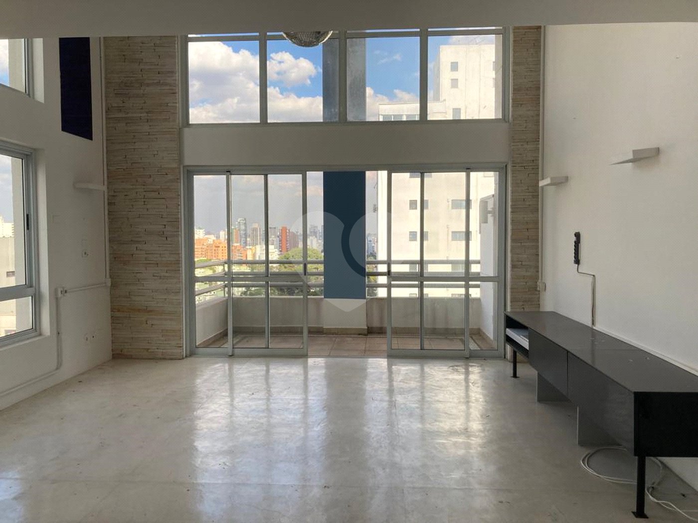 Duplex à venda ou para alugar com 1 suíte em Vila Madalena, São Paulo, SP
