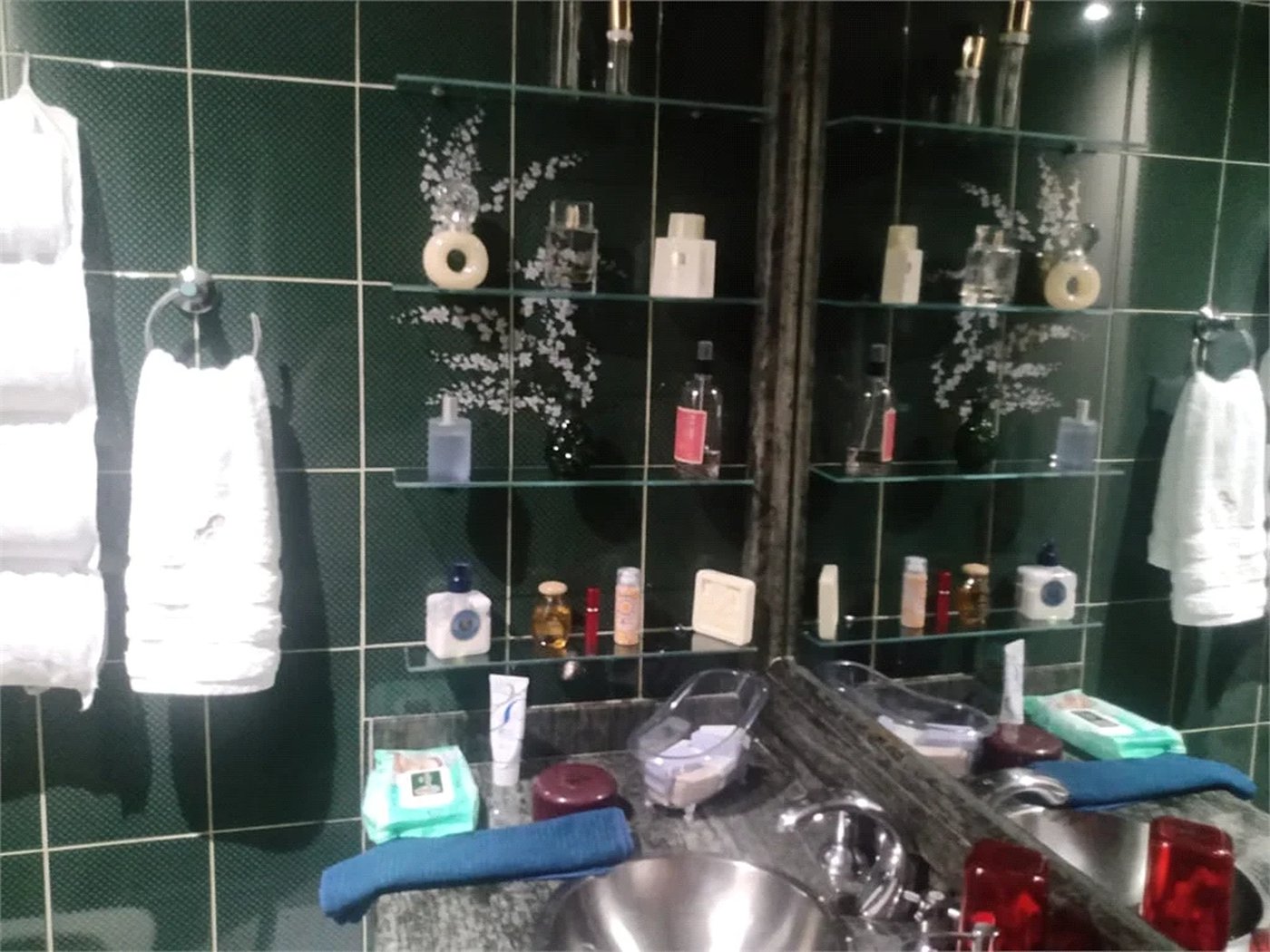 Apartamento à venda com 4 quartos, sendo 1 suíte, em Vila Andrade, São Paulo, SP