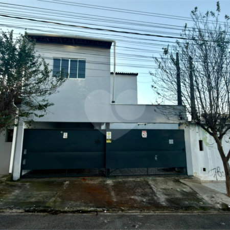 Sobrado à venda com 4 quartos, sendo 1 suíte, em Jardim Wanel Ville V, Sorocaba, SP