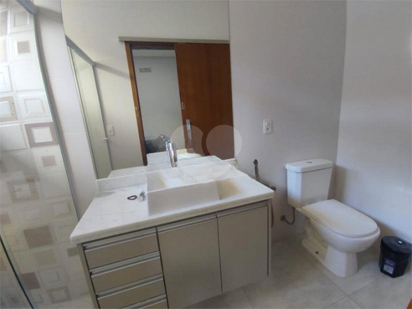 Casa térrea para venda no Condomínio Damha III