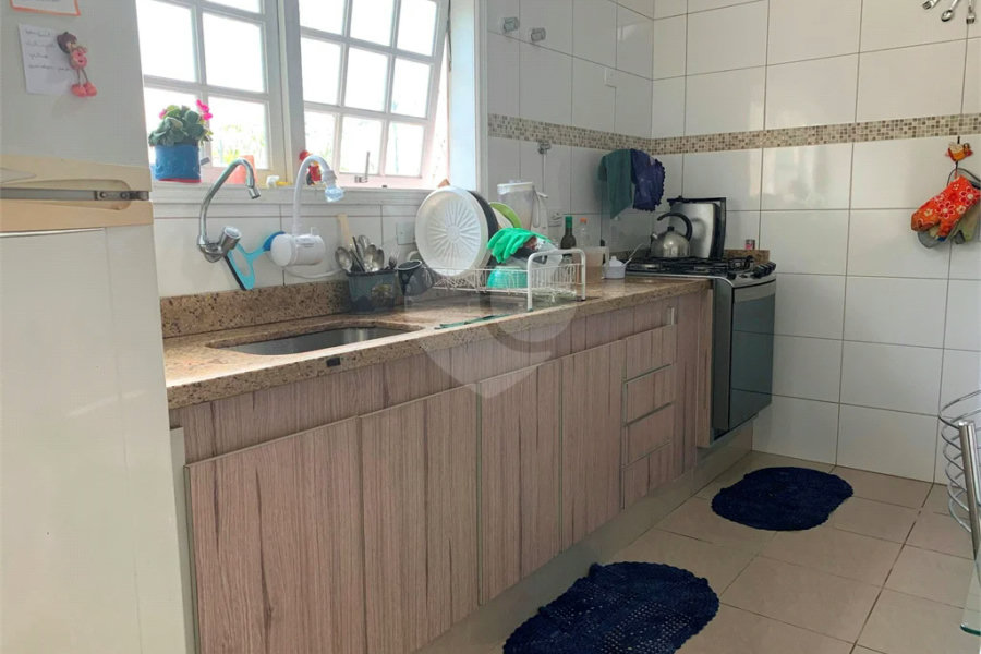 Sobrado à venda com 3 quartos, sendo 1 suíte, em Tremembé, São Paulo, SP