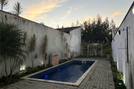 Casa à venda com 3 quartos, sendo 1 suíte,  em Vila Suissa, Mogi das Cruzes, SP