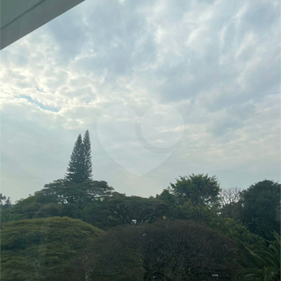 APARTAMENTO EM MOEMA 233M²