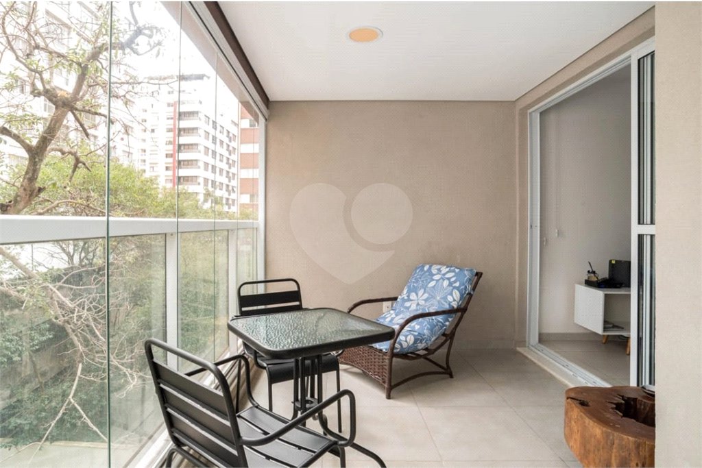 Pratico e moderno apartamento mobiliado de 45 m2 na Bela Vista