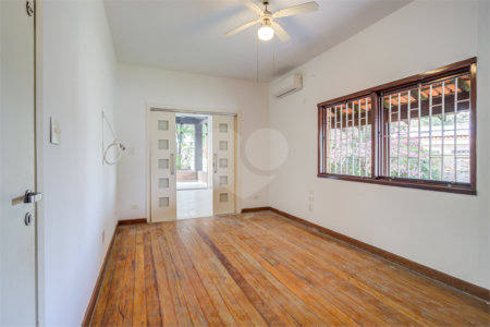 Casa Térrea à venda ou para alugar com 5 quartos, sendo 1 suíte, em Jardim Marajoara, São Paulo, SP