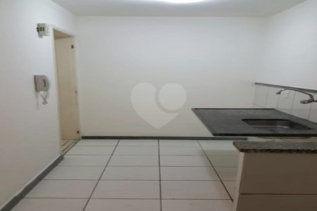 Apartamento à venda com 3 quartos em Cidade dos Bandeirantes, São Paulo, SP