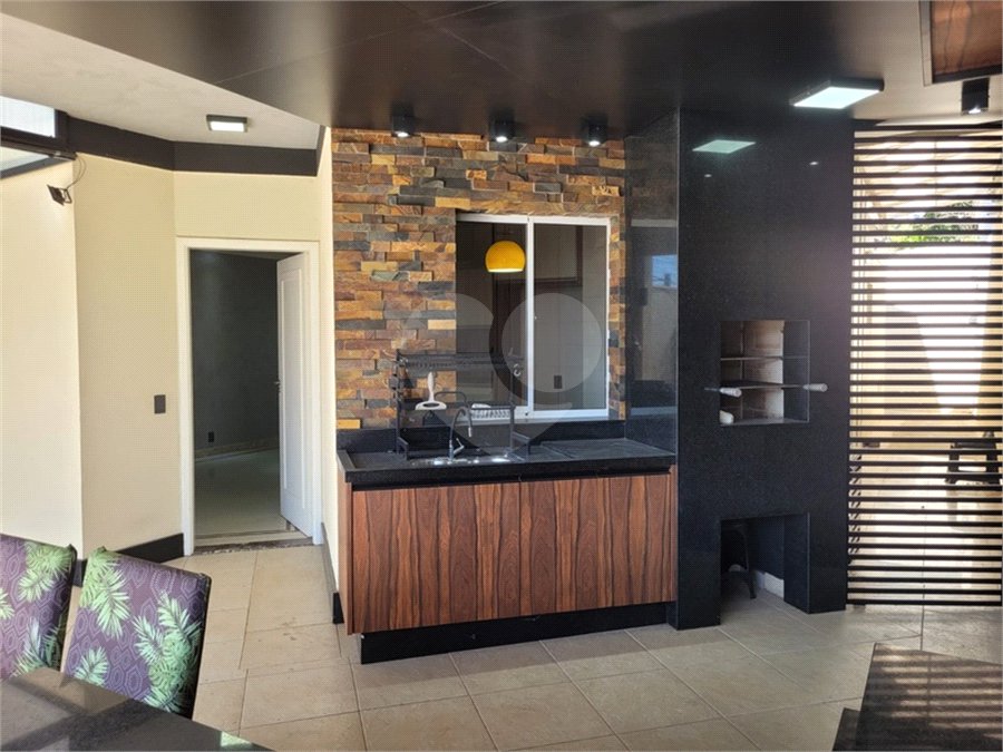 Casa à venda com 3 quartos, sendo 1 suíte,  no condomínio Villa Bella, Sorocaba - SP