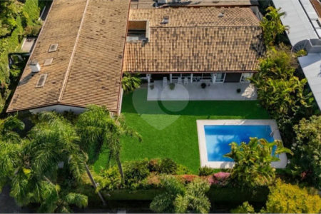 Casa à venda com 5 quartos, sendo 3 suítes, em Jardim Guedala, São Paulo, SP