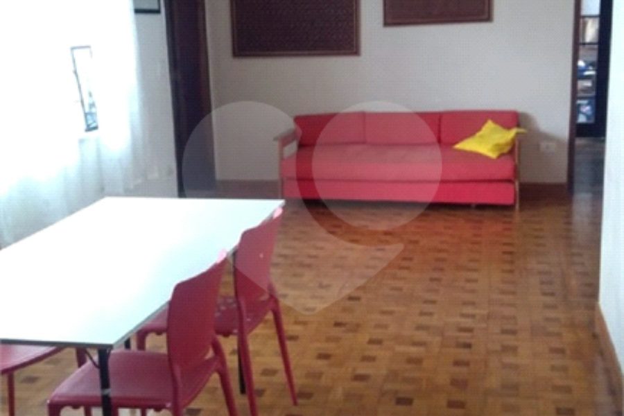 Casa à venda com 4 quartos em Santana, São Paulo, SP