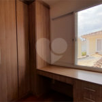 Casa à venda com 3 quartos, sendo 1 suíte, no condomínio Residencial Jardins, São Bernardo do Campo - SP