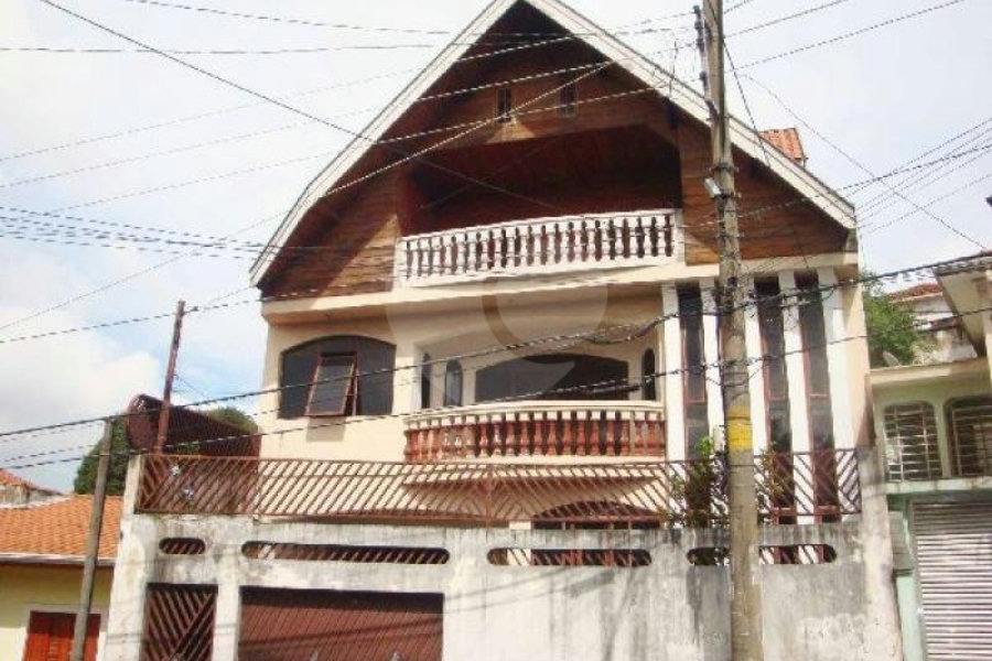 Sobrado à venda com 4 quartos, sendo 2 suítes,  em Mandaqui, São Paulo, SP