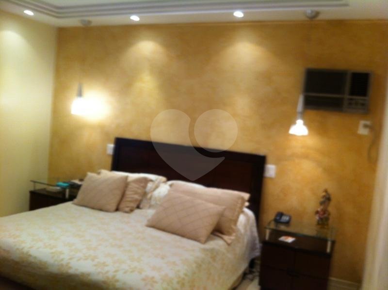 Apartamento à venda com 4 suítes em Real Parque, São Paulo, SP