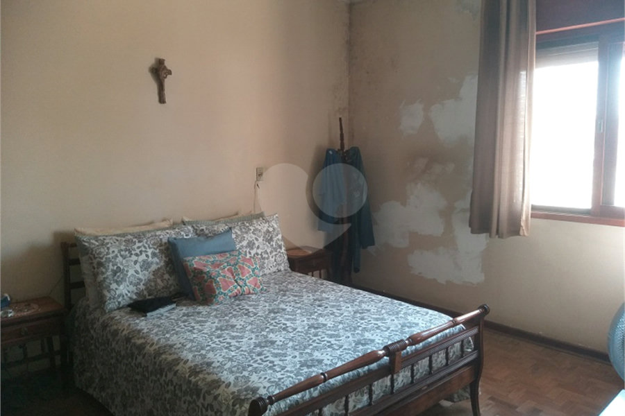 Casa à venda com 4 quartos, sendo 1 suíte, em Vila Galvão, Guarulhos, SP