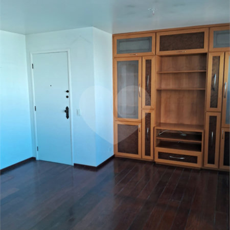 Apartamento à venda com 3 quartos, sendo 1 suíte, em Vila Mariana, São Paulo, SP