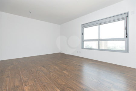 Apartamento à venda com 3 suítes em Jardim Marajoara, São Paulo, SP