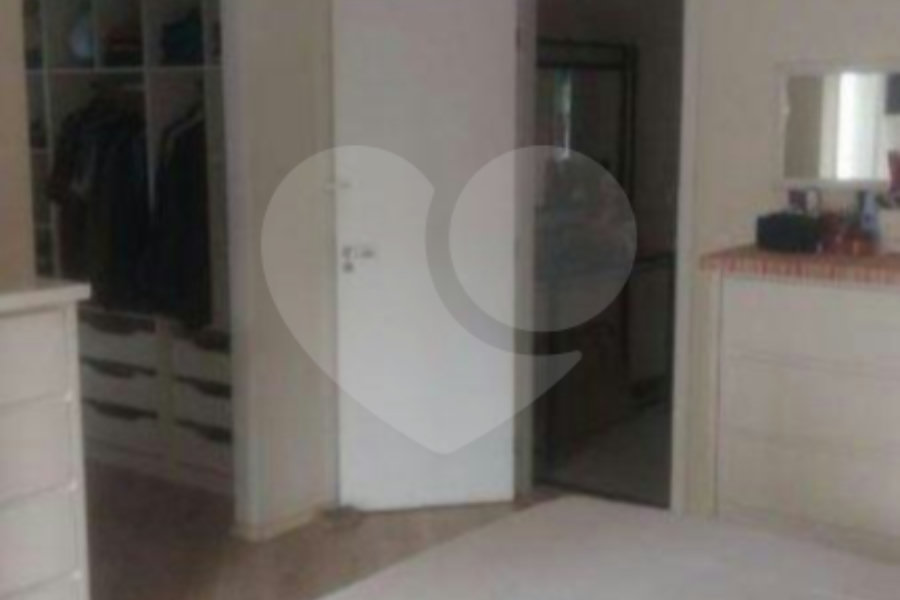Sobrado à venda com 3 suítes em Santana, São Paulo, SP