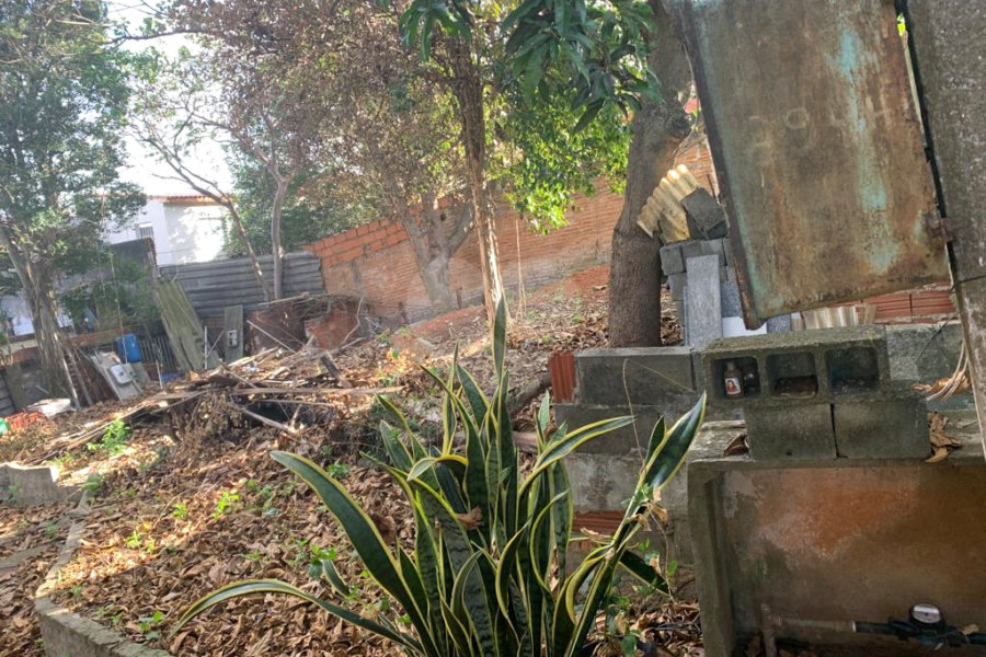 Terreno à venda com 2 quartos em Vila Nivi, São Paulo, SP