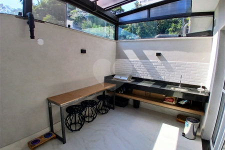 Casa à venda com 3 quartos, sendo 1 suíte, em Perdizes, São Paulo, SP