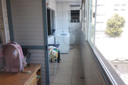 Sobrado à venda com 2 quartos em Jardim Sabará, São Paulo, SP