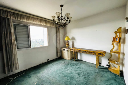 Apartamento à venda com 3 quartos, sendo 1 suíte, em Morumbi, São Paulo, SP