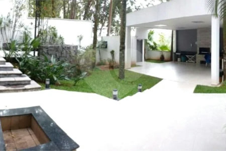 Duplex à venda com 3 quartos, sendo 1 suíte, em Vila Andrade, São Paulo, SP
