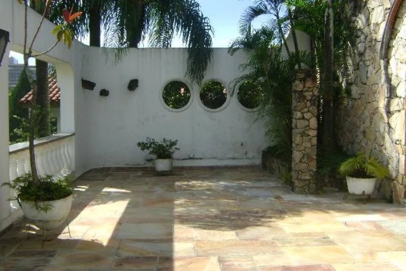 Casa à venda com 4 suítes em Vila Tramontano, São Paulo, SP
