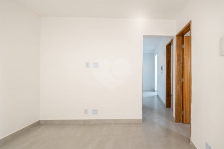 Casa à venda com 2 quartos no condomínio Residencial Laura, São Paulo - SP