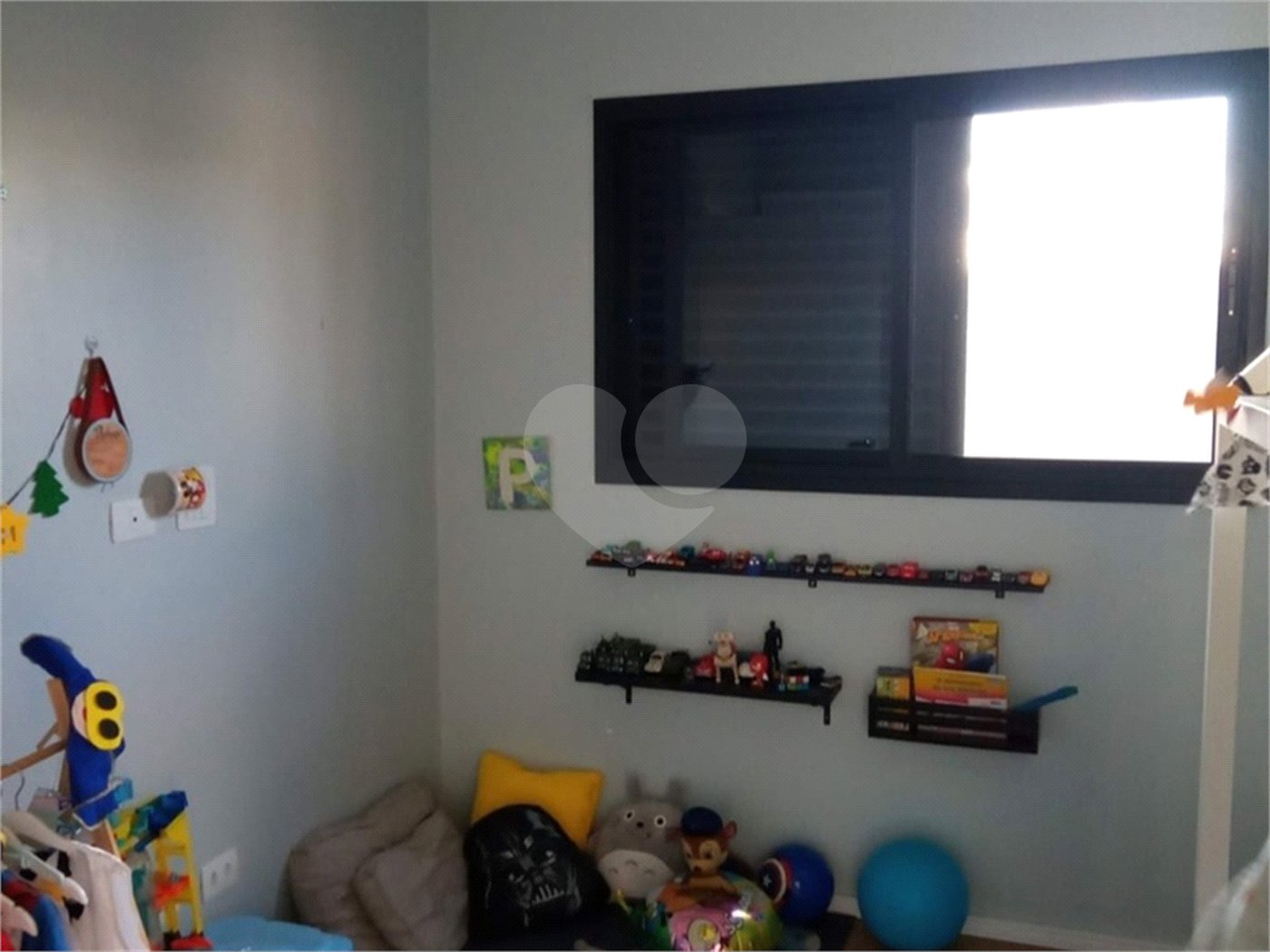 Casa à venda com 3 quartos, sendo 1 suíte, no condomínio Village Ipanema Ii, Araçoiaba da Serra - SP