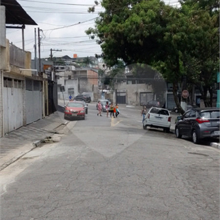Sobrado à venda com 2 quartos em Jardim Itacolomi, São Paulo, SP
