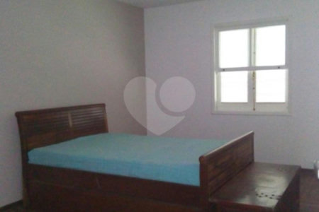 Casa à venda com 4 quartos, sendo 3 suítes, em Jardim Leonor, São Paulo, SP
