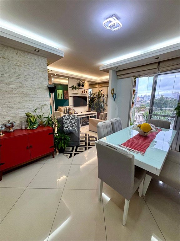 Apartamento à venda com 3 quartos, sendo 1 suíte,  em Água Branca, São Paulo, SP