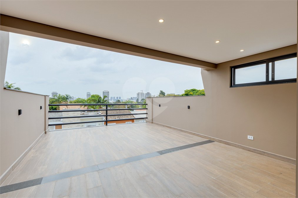 Casa de Vila à venda com 2 suítes em Santo Amaro, São Paulo, SP