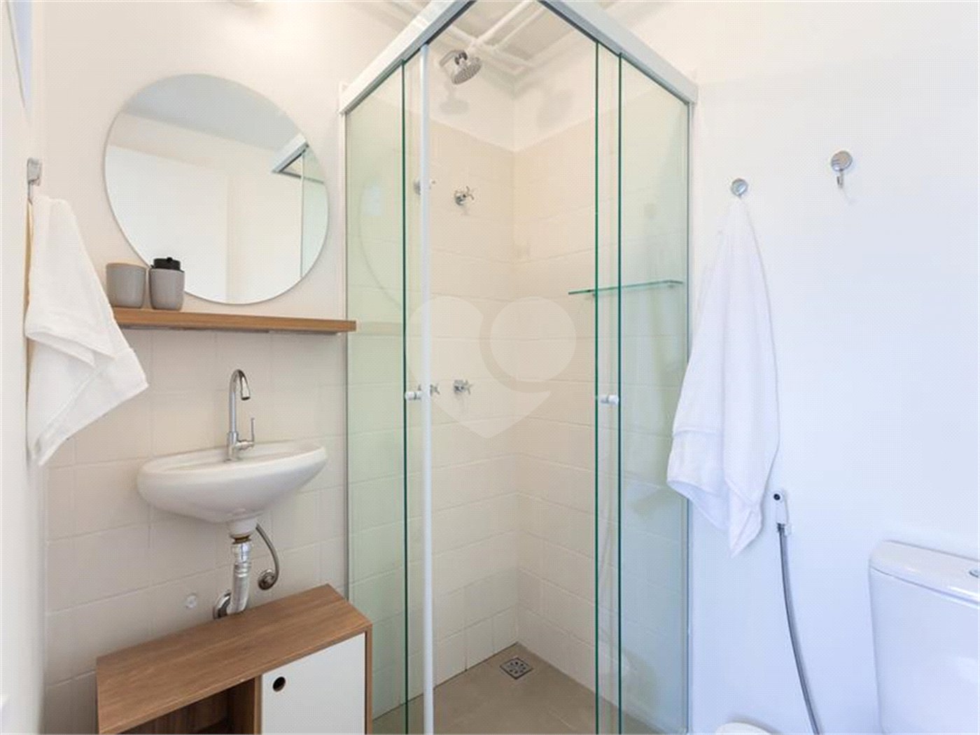 Apartamento à venda com 4 quartos, sendo 1 suíte, em Vila Olímpia, São Paulo, SP