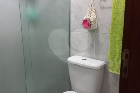 Sobrado à venda com 3 quartos, sendo 1 suíte,  em Vila Santo Estéfano, São Paulo, SP
