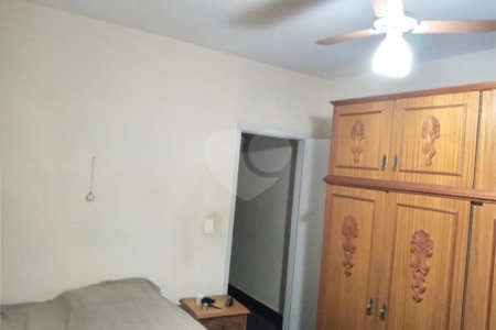 Casa à venda com 2 quartos no Centro, Araraquara, SP