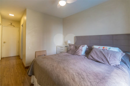 Apartamento à venda com 3 quartos, sendo 1 suíte, em Moema, São Paulo, SP