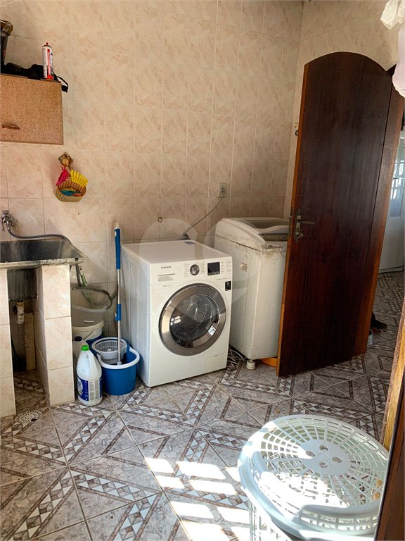 Casa à venda com 4 quartos, sendo 1 suíte, em Loteamento Rancho Maringá II, Atibaia, SP