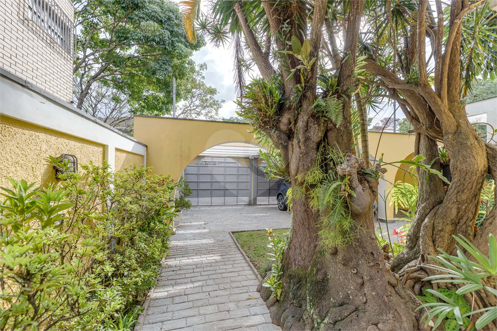 Casa à venda com 4 suítes em Alto da Boa Vista, São Paulo, SP