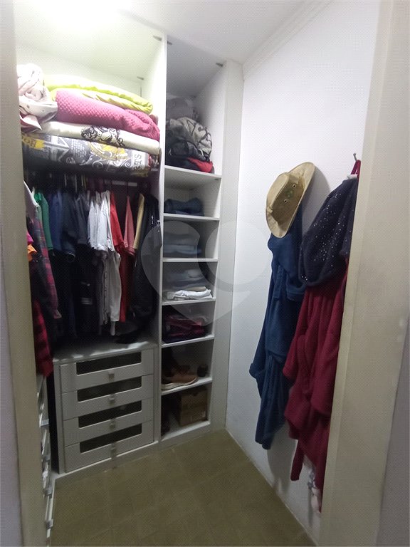 Sobrado à venda com 3 quartos, sendo 2 suítes,  em Jardim Wanel Ville V, Sorocaba, SP