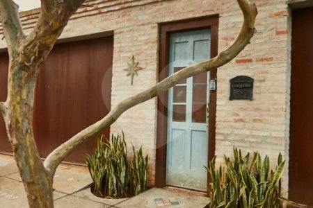 Sobrado à venda ou para alugar com 10 suítes em Alto da Boa Vista, São Paulo, SP