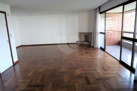 Apartamento à venda com 4 suítes em Vila Suzana, São Paulo, SP