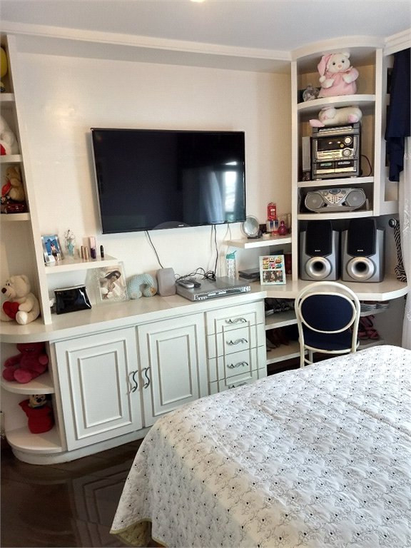 Triplex à venda com 4 suítes em Vila Paulicéia, São Paulo, SP