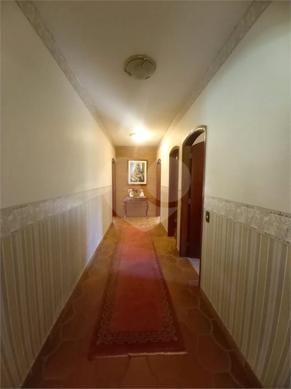 Casa à venda com 5 quartos, sendo 2 suítes, no condomínio Estância Marambaia, Vinhedo - SP