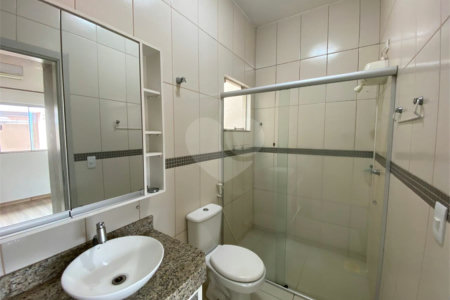 Casa à venda com 3 quartos, sendo 1 suíte,  em Jardim Jamaica, Ponta Porã, MS