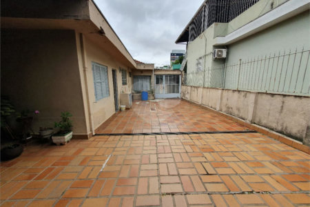 Casa Térrea à venda com 3 quartos, sendo 1 suíte, em Vila Ré, São Paulo, SP