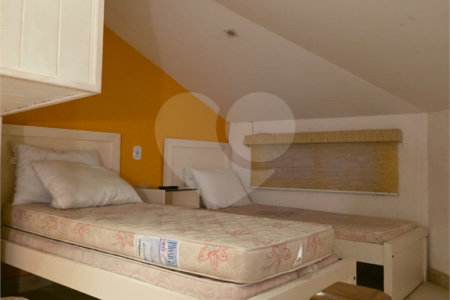 Casa à venda com 5 quartos, sendo 1 suíte,  em Praia Rasa, Armação dos Búzios, RJ