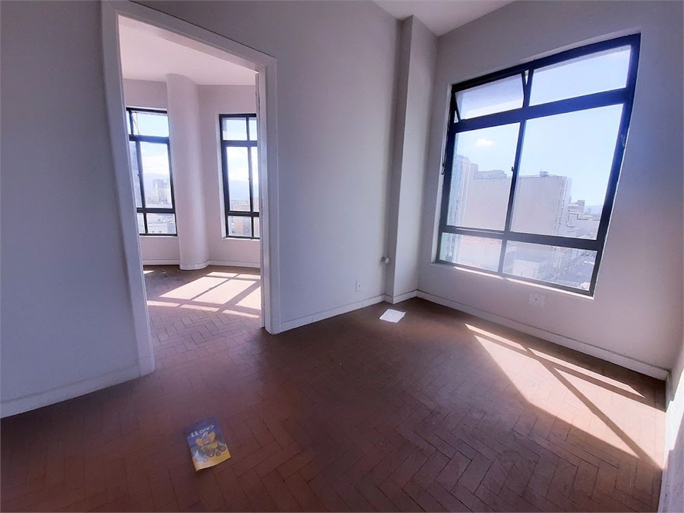 Sala, 80 m² - venda por R$ 300.000,00 ou aluguel por R$ 2.300,00/mês - Centro - Santos/SP