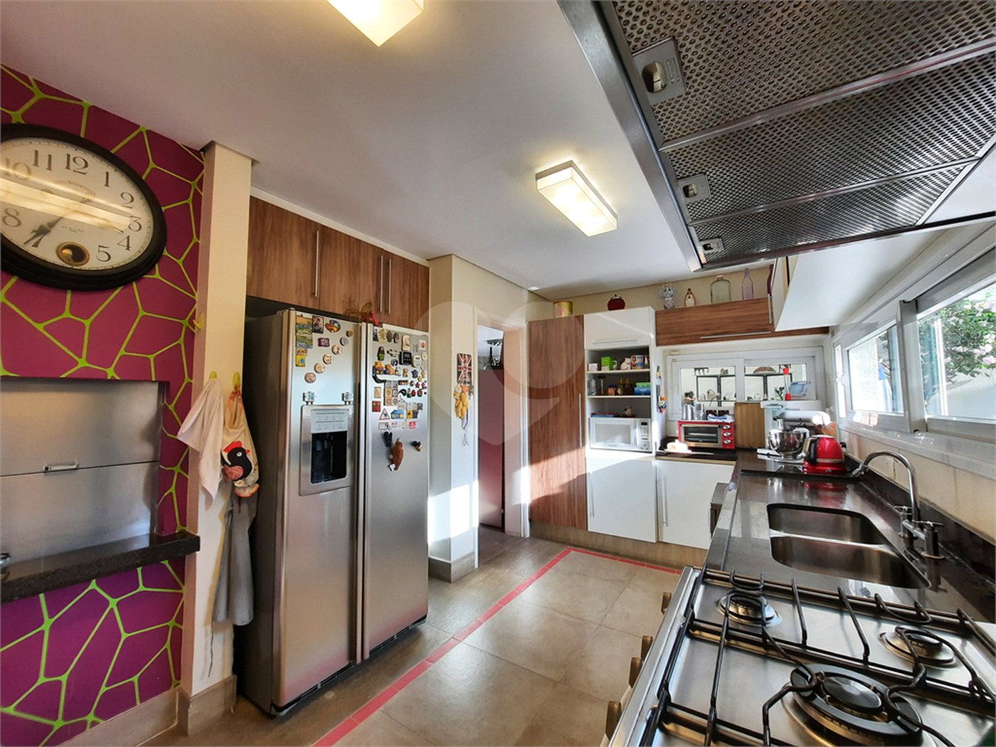 Casa à venda com 4 suítes no condomínio Las Cumbres, São Paulo - SP
