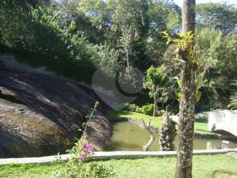 Sobrado à venda com 5 suítes em Juqueri Mirim, Mairiporã, SP